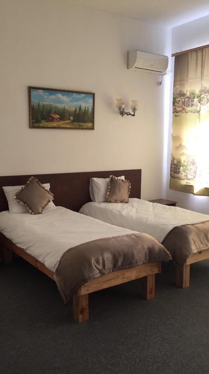 Комплекс Відпочинку "Колиба" Hotel Korosten Ngoại thất bức ảnh